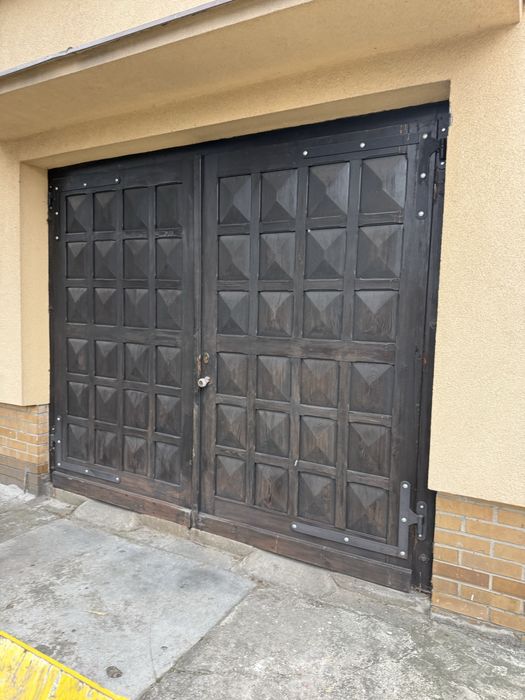 Brama garażowa drewniana