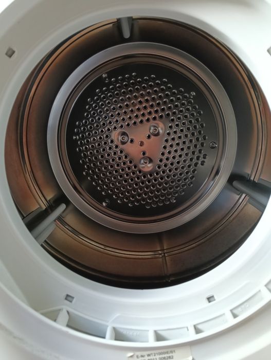 Máquina secar roupa