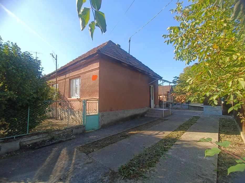 КОМПАКТНИЙ, НЕВЕЛИКИЙ 2-х кімнатний будинок 59 кв.м., житловий стан!