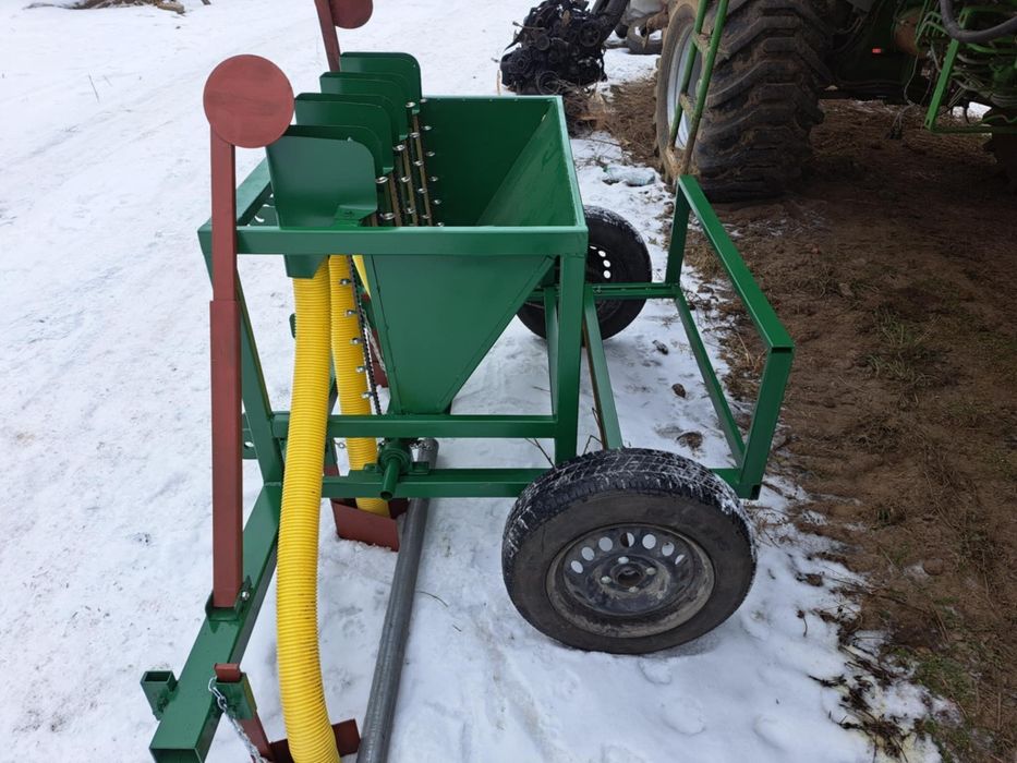 Sadzarka do bobu czosnku cebuli dymki siewnik c360 c330