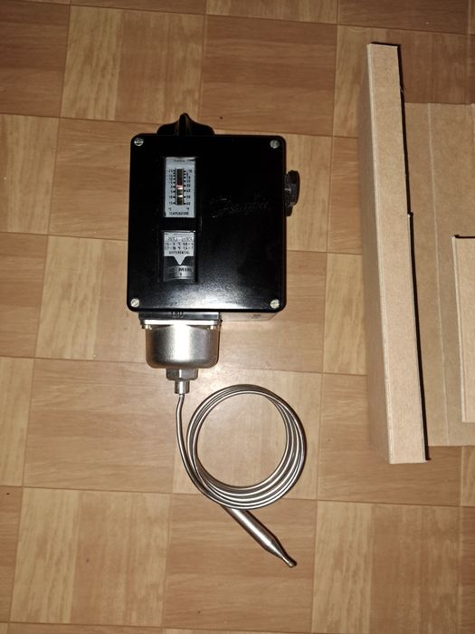 Термостат RT 3 Ретро,новий