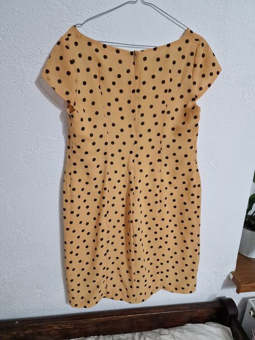 Żółta sukienka w grochy garsonka komplet damski bolerko na wesele