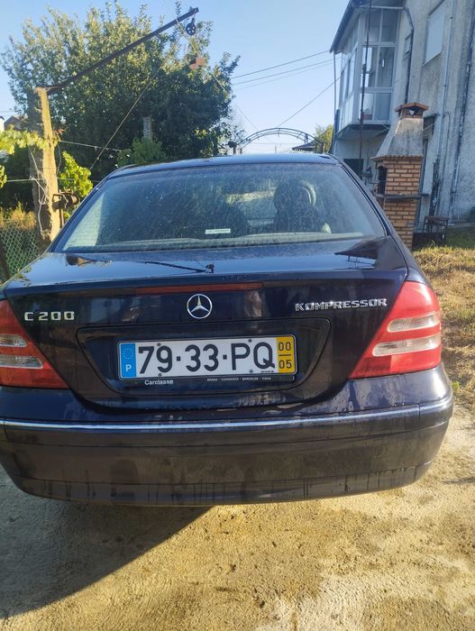 Mercedes c200 em bom estado