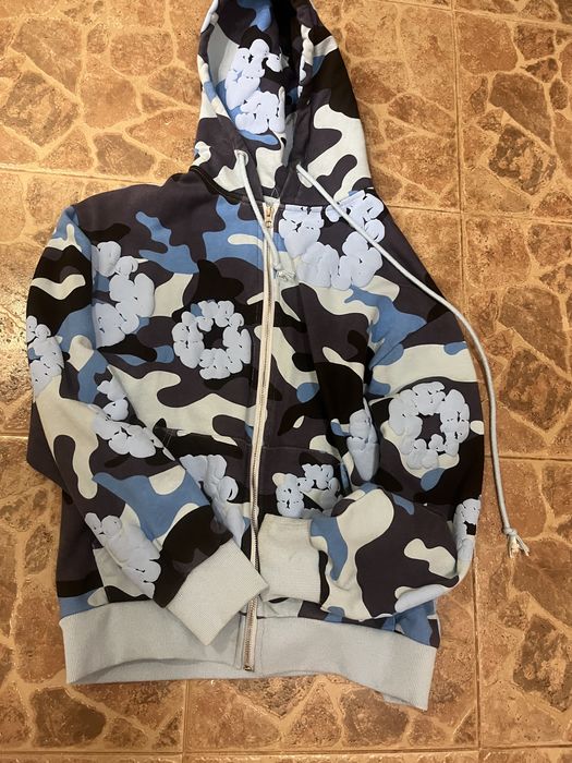 зіпка деніс тірс в колабі з бейп синя