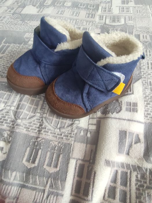 Зимові дитячі чобітки. Уггі (17 розмір)