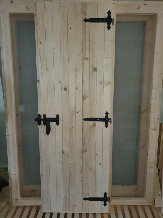 Drzwi drewniane do piwniczki 90 x 200