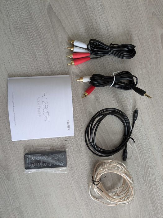 Głośniki Edifier R1280DB 2.0 RCA OPT Bluetooth 42W Pilot