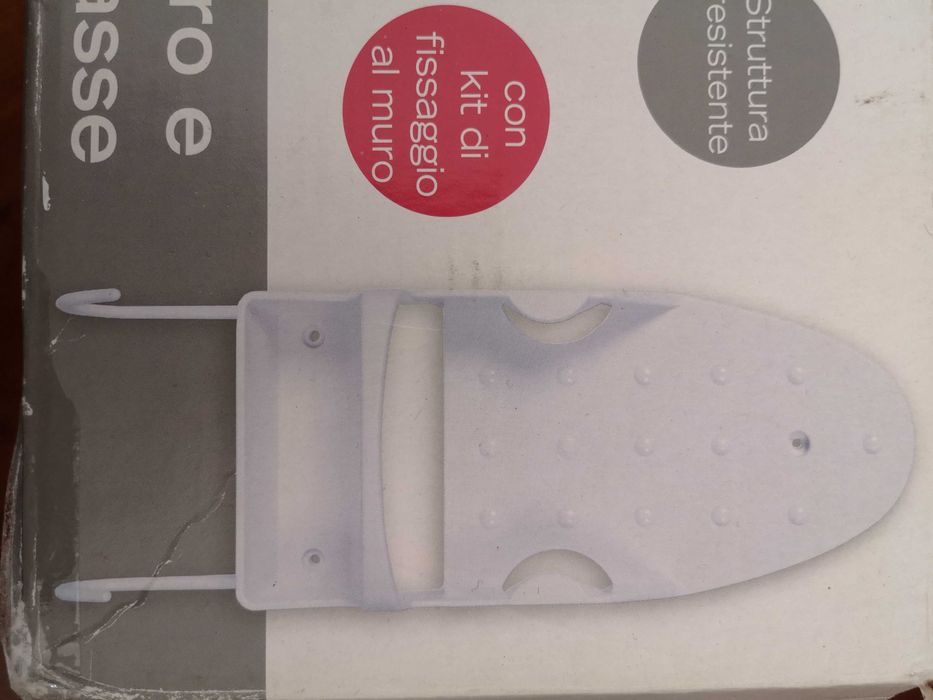 Suporte para ferro e tábua de engomar