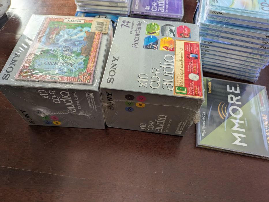 CDs e DVD's antigos novos selados