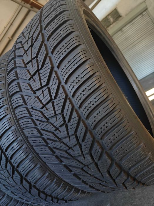 R17 235 65 шини зимові Hankook Winter I*cept Evo 3 X гарний стан