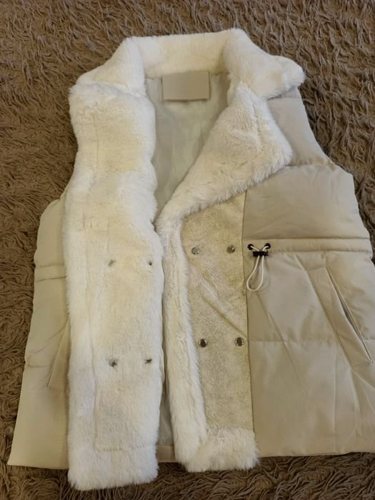 Продам НОВУ желетку