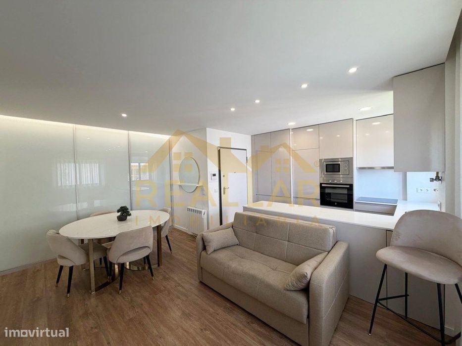 T1 de Luxo na Póvoa de Varzim - Condominio fechado com Piscina
