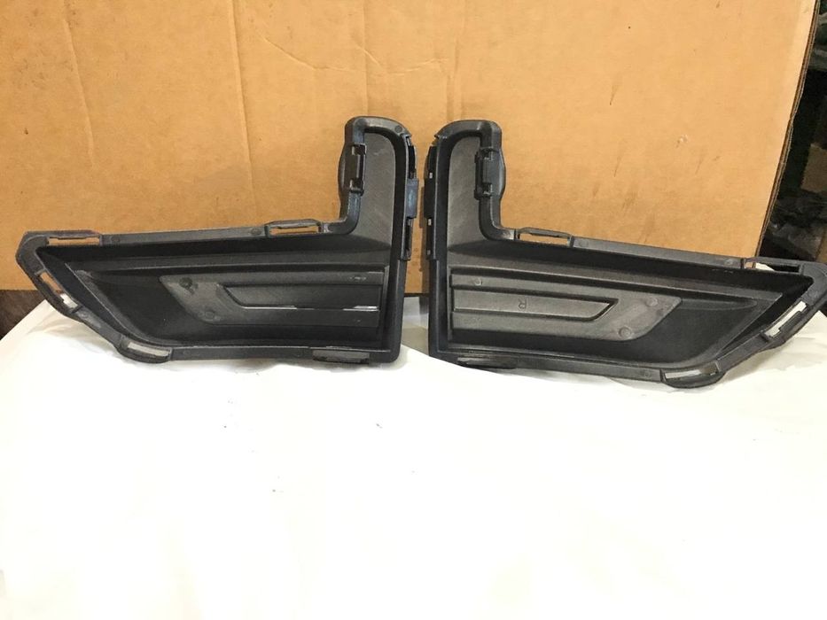 Заглушки туманок Nissan rogue левая Заглушка ПТФ правая противотуманки