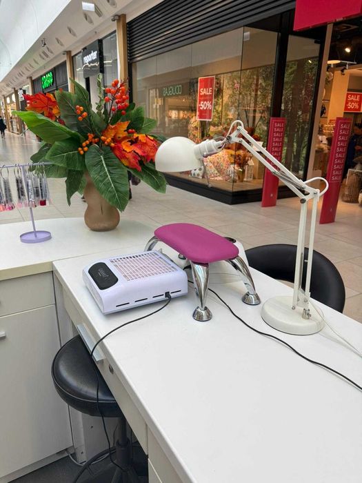 Wyspa Manicure -  odstąpię  kompletny biznes