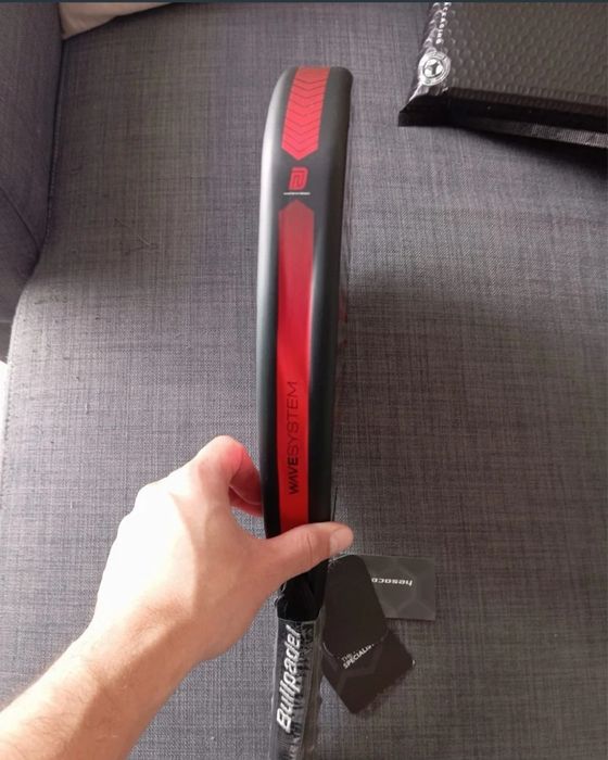 Vendo Raquete de Padel Bullpadel XPLO 2025 COMO NOVA