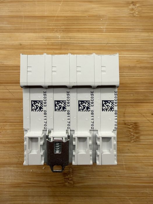 Interruptor diferencial (RCD / IDR) Trifásico