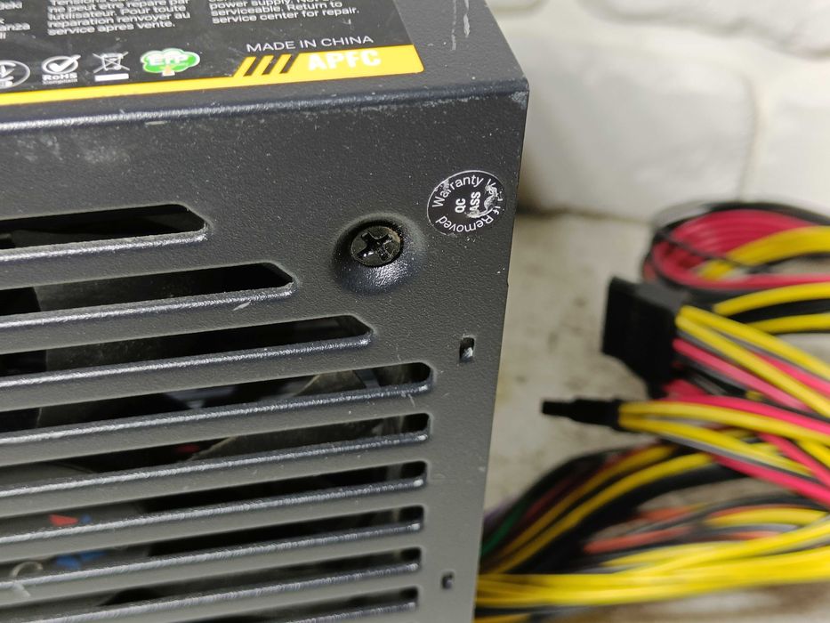 Блок живлення AeroCool 650W VX 650 PLUS ВІДМІННИЙ СТАН 8+8GPU на ПЛОМБ