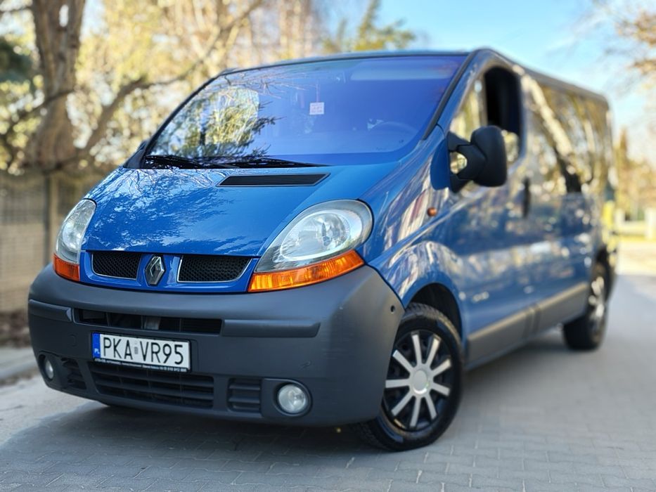 Renault Trafic 1.9 DCI 100km 2006r -7 Osobowy - Klima - Stan Bdb -Hak
