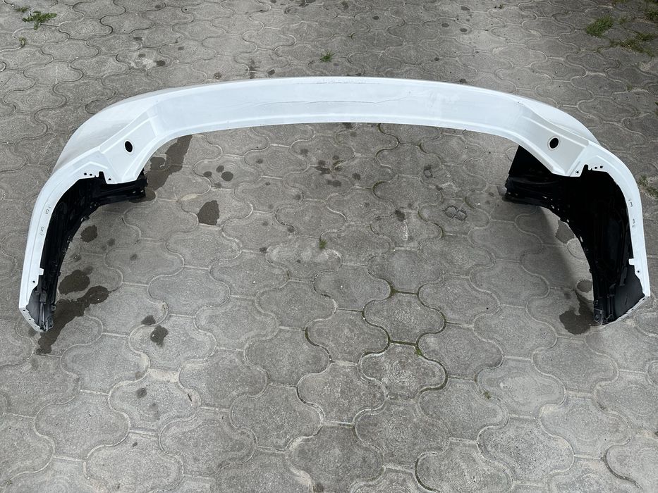 Бампер задній 7P5807421 Porsche