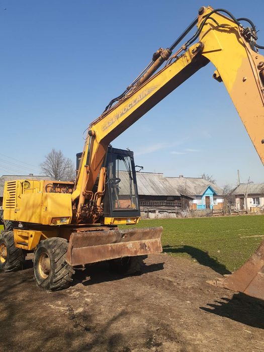 Продам Екскаватор CASE 688