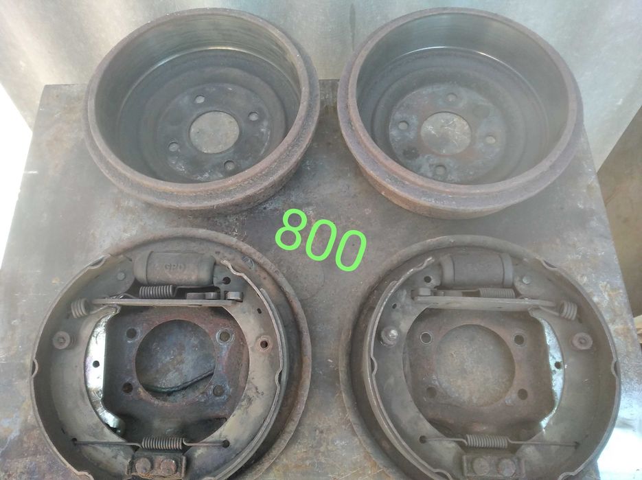 Барабани Форд Сієрра 2,0 дохс   .