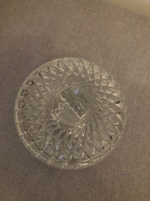 Cristaleira com tampa