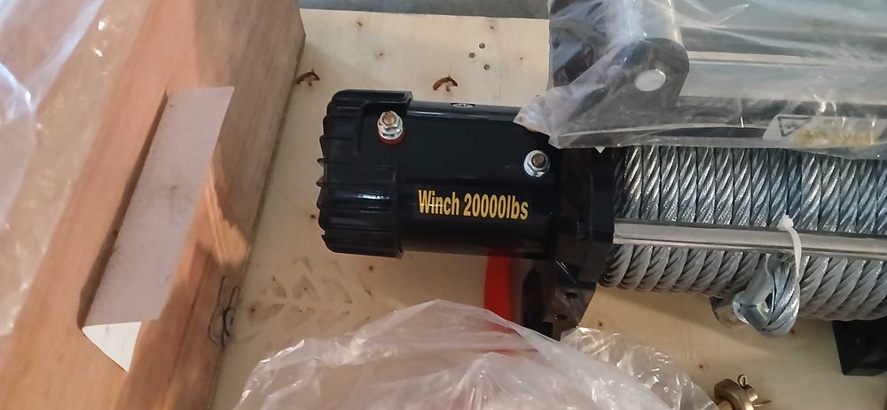 Guincho elétrico 12v para jeeps ou reboques de assistência .