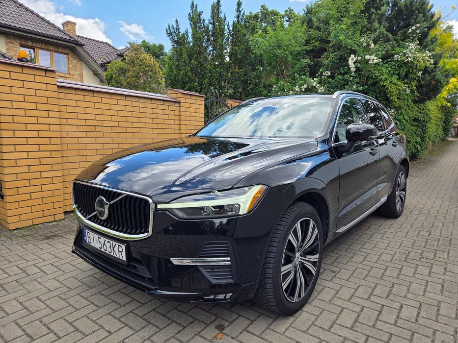 VOLVO XC60 B5 250KM Mild-Hybrid Bright Theme