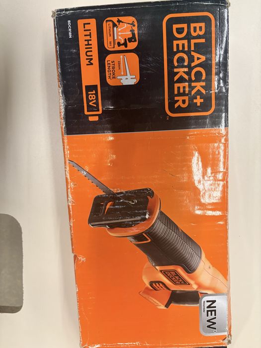 Wkrętarka i piła szablasta - zestaw Black&Decker