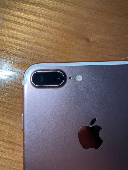 Продам Iphone 7 plus 128gb