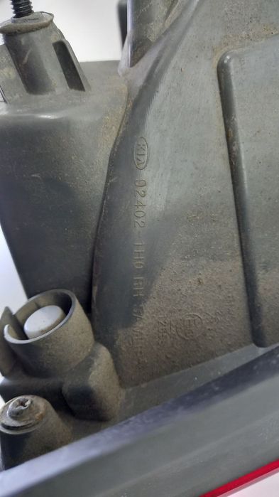 Фонарь задний правый стоп Kia Ceed 2009-2012 924021H0