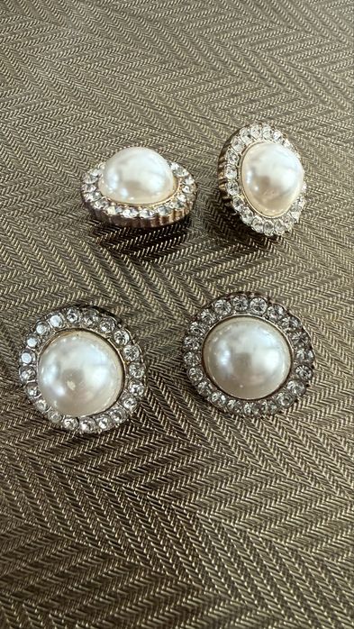 Гудзики для пальто піджаків та рубашок