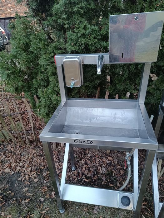 Zlew nierdzewny basen