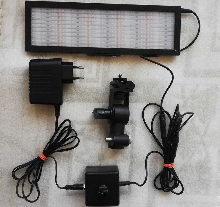 Lampa LED fotograficzna na kamerę z regulacja siły oświetlenia