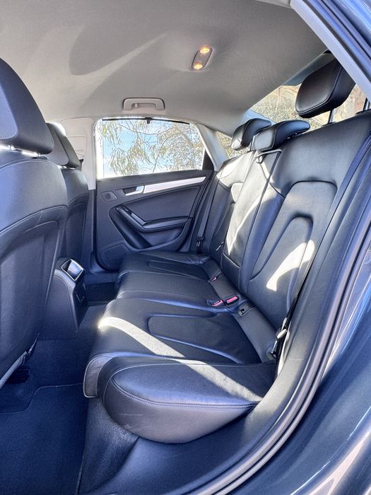 AUDI A4 2.0 tdi NACIONAL poucos km — photo 4