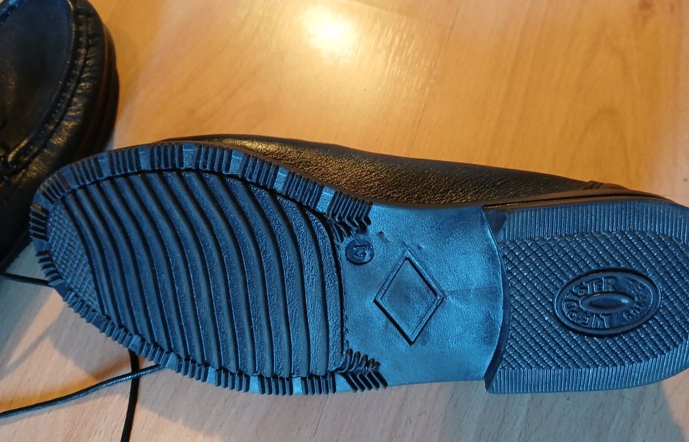 Sapatos de pele homem