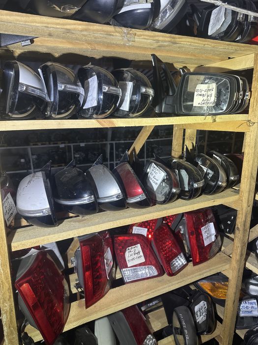 Фонарь задний правый левый KIA Sorento 2009-2013 г Цена разная галоген