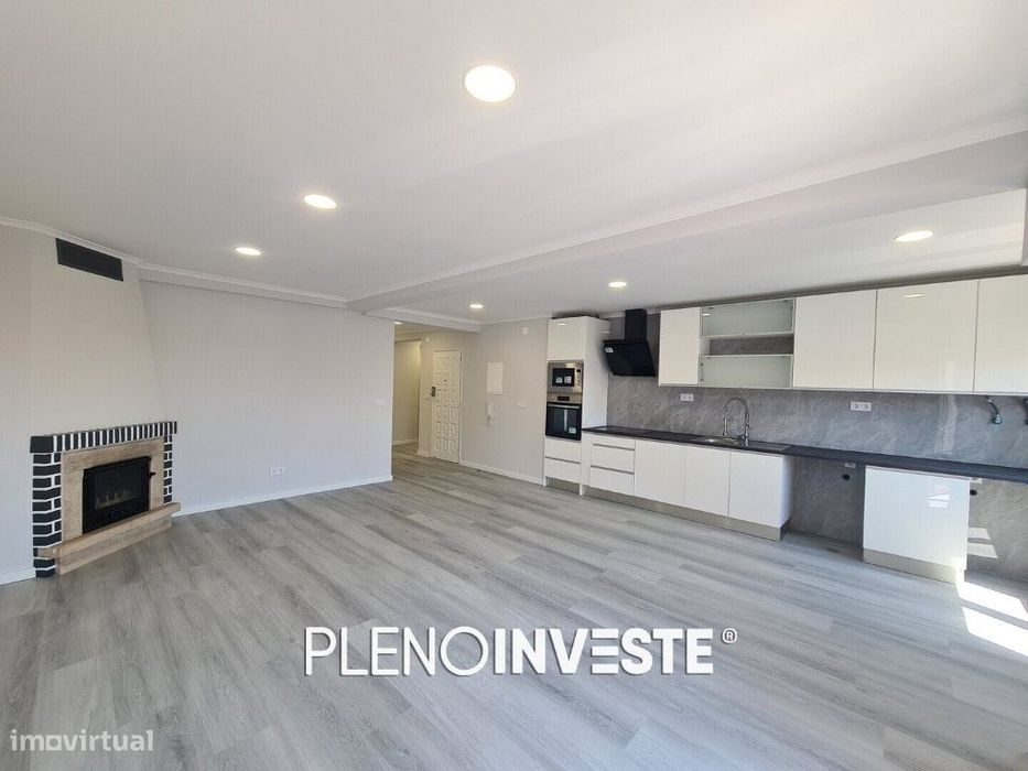 Completely renovated T4 apartment in Amora