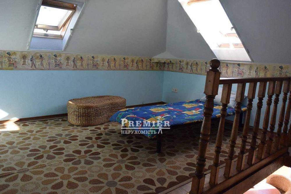 Продам двоповерховий будинок в Фонтанцs