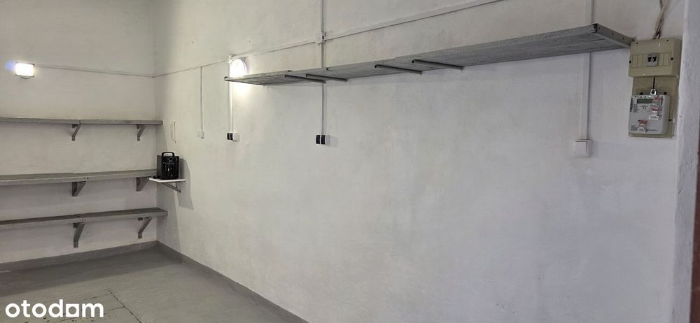 Garaż do wynajęcia duży z kanałem i prądem po remoncie 18m2.