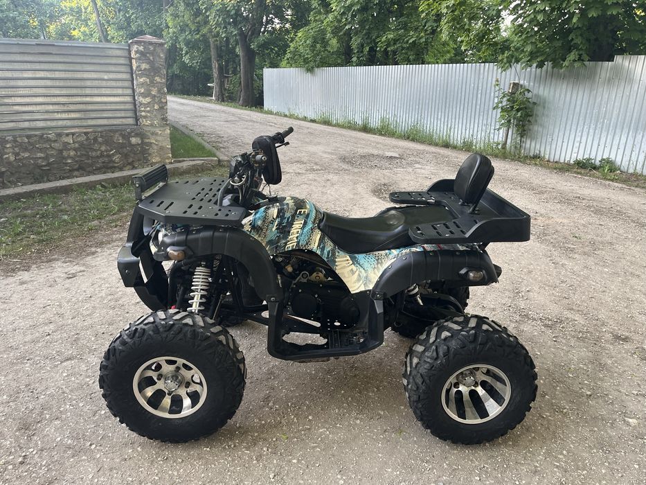 Продам квадроцикл 200 кубів. Технічно справний, мотор працює добре, усе вчасно обслуговувалось.
