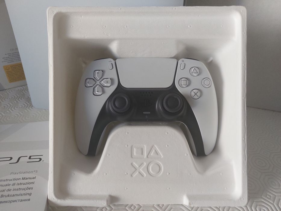 Playstation 5 standard com leitor disco