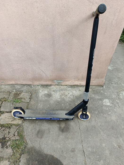 Продам трюковой самокат