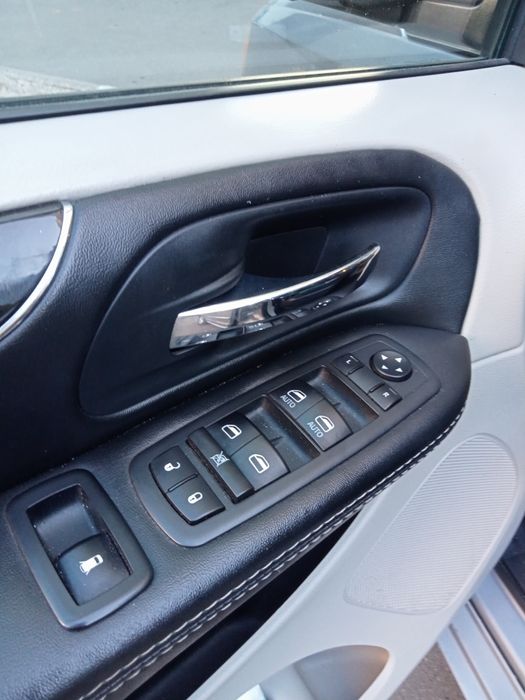 Dodge grand caravan 2017