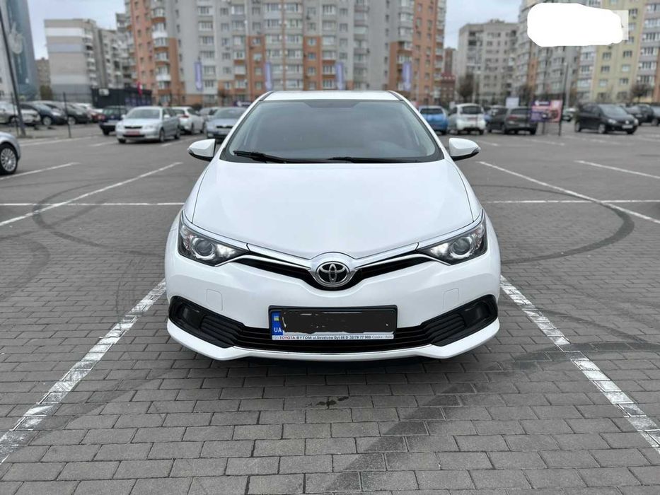Автомобіль під викуп або оренда