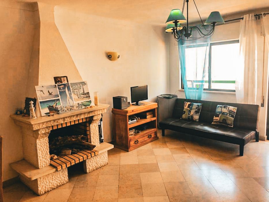 Apartamento T2 para arrendamento ANUAL