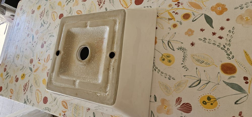 Lavatório de pousar