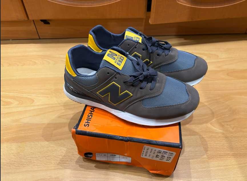 Круті якісні чоловічі кросівки з N 44 розміру