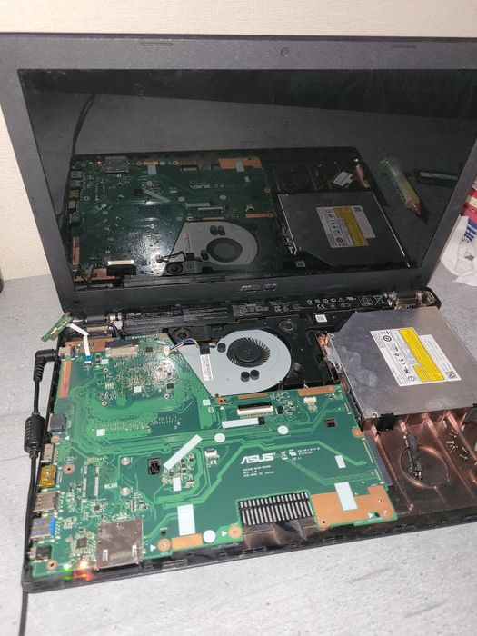 Ноутбук Asus x551m