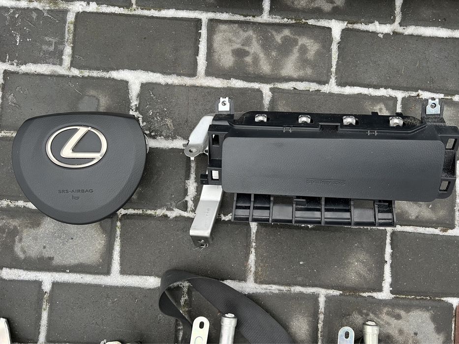 Lexus NX Airbag подушка в руль коліна сидіння, шторка, ремінь, торпеда